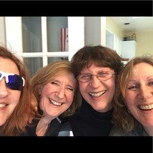 Meet your Posher, Elizabeth